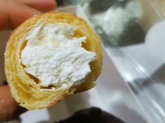 奶油牛角-爱德顺糕点食屋(利民道店)