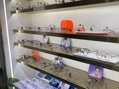 -视野联行眼镜蔡司·依视路官方授权店(顺城店)