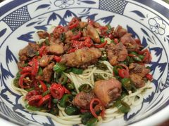 招牌辣爆小公鸡拌面-美玲拉面(鞍山西道店)