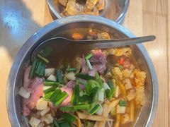 -柳州肥姨妈大骨螺蛳粉(东靖路店)
