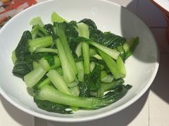 -阿瓦山寨·湘菜现炒·剁椒鱼头王(咸阳总店)