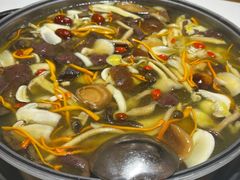 -野菌王•养生汤锅•野生菌火锅(大理漾濞路店)