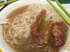 -万利洪记粉面美食
