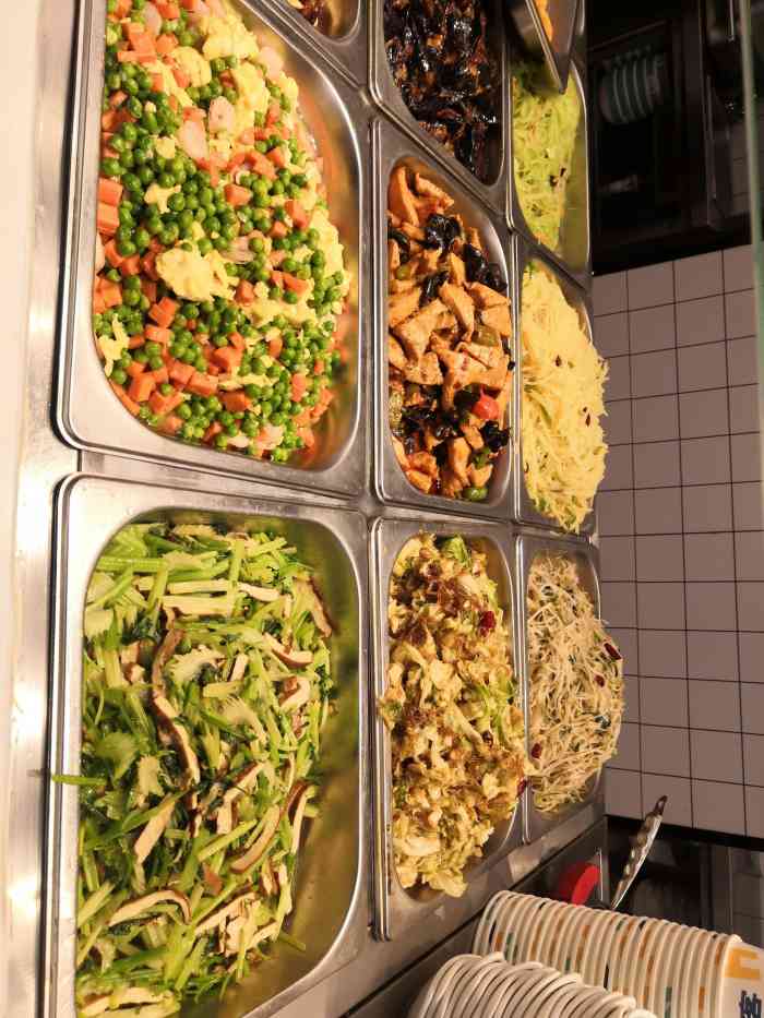 苏客中式餐饮(丹凤街店)-"由于赶时间,就进来吃了个快餐,店里用餐环.