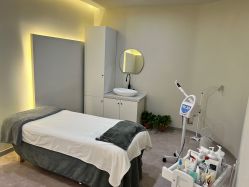 -VE专注问题肌·赛诺龙&科学美肤中心