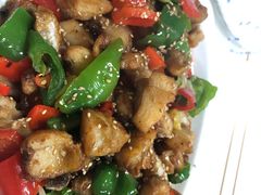 爆炒野生狗鱼块-煲来饱去冷水鱼