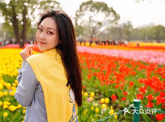 又到了春色满园的季节百花齐放真叫做你方唱罢我登场