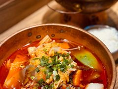 -成都你六姐·牛肉冒菜(上海环宇荟店)