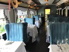 -火车头法国西餐厅