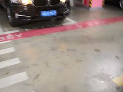 -上海七宝领展广场·地下停车场