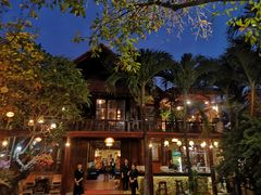 -Lam Vien Restaurant