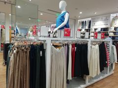 -优衣库(上海金桥国际商业广场店)