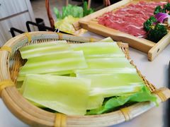 青笋片-菌子鲜汤野生菌锅