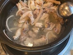 -烹然四季椰子鸡火锅(团结湖总店)