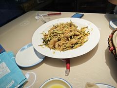 -老码头黑皮肘子锅包肉(赣水路店)