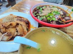 -朱大嘴肥肠血旺(福字街店)