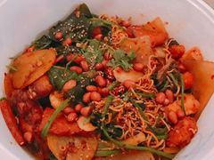 -愉肴麻辣香锅(中北镇店)
