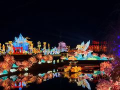 -淄博花灯齐彩城