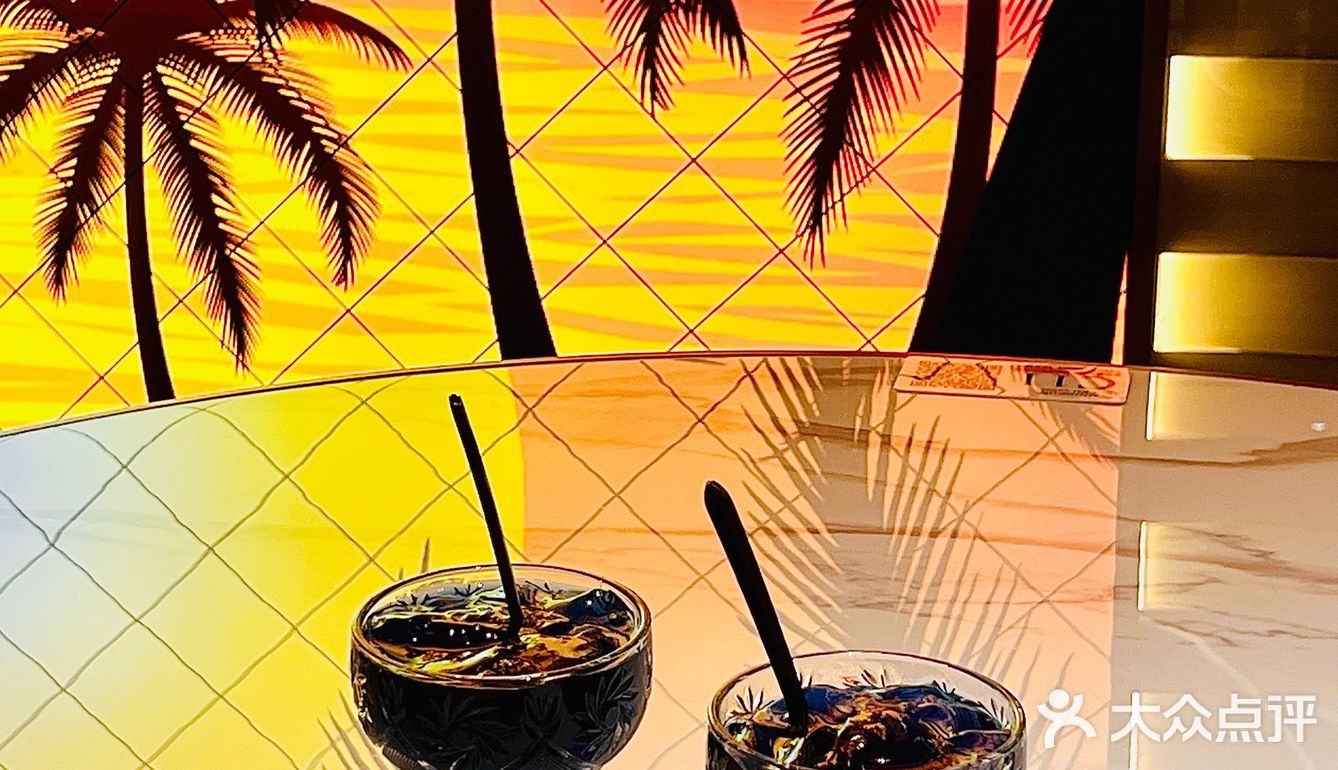 在广州，椰树林夕阳下品东南亚美味！