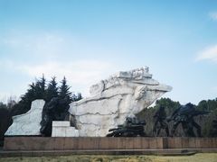 -龙华烈士纪念馆-停车场