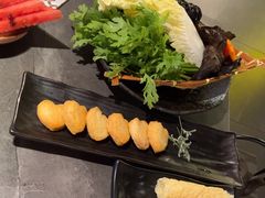 -湊湊火锅·茶憩(杭州湖滨银泰in77店)