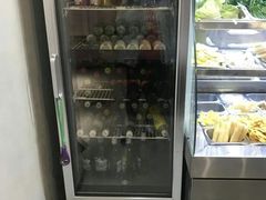 -愉肴麻辣香锅(中山路店)