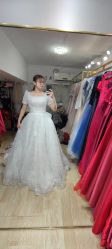 -NaNa婚纱礼服馆