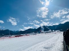 -丝绸之路山地度假区滑雪场