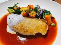 嫩煎银鳕鱼佐樱桃汁及罗勒泡沫-West10 西拾·西餐厅·创意菜(未来科技城店)