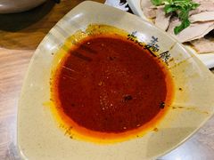 辣椒-亮亮面馆(经六路店)