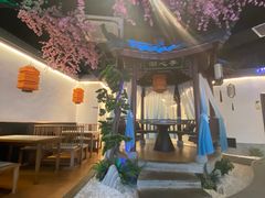 -荷塘秋月·本帮江浙菜(国权路店)