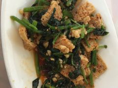 -马尔龙新疆饭店·清真(瑞景店)