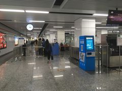 -盈丰路(地铁站)