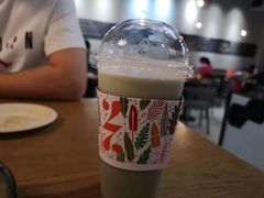 冰椰汁抹茶牛奶-HELLO 27 意面·沙拉·帕尼尼