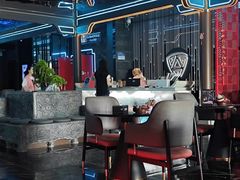 -屋有岛沉浸游戏旗舰店(中山公园店)