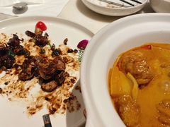 黑胡椒蘑菇牛肉粒-金椰壳· 大厨新加坡菜(壹方城店)