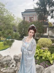 -一揽芳华汉服旗袍体验馆(拙政园店)