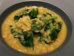 豌豆黄浸豌豆尖-半山腰·云南菜(侨福芳草地店)