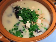 -姜君·千岛湖鱼头馆(浦东大道店)