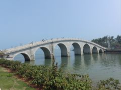 -万绿园
