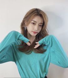 -变画·发型STUDIO