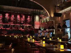 -FOUR PLAY BAR