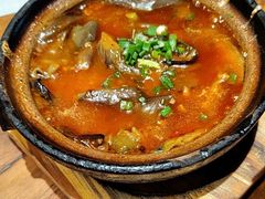 -有红鸡毛店·砂锅菜(抚琴夜市店)