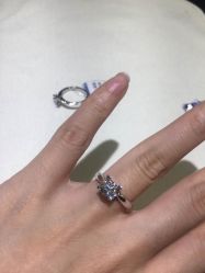 -威德钻石-克拉钻大本营(南京东路店)