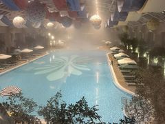 -三岔湖环球融创天堂洲际酒店水乐园