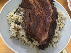 走油肉菜饭-谈灵农家柴爿菜饭