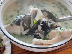 -美顺香食府鱼头老店(雪野湖店)