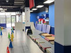 -八爪矩阵极限运动馆·儿童平衡车·感统训练(南海子公园校区)