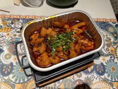 -云海肴·汽锅鸡·云南菜(天山百盛优客店)