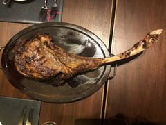 战斧牛排-恰餐厅及酒吧 CHAR Bar & Grill (北京丽都皇冠假日店)